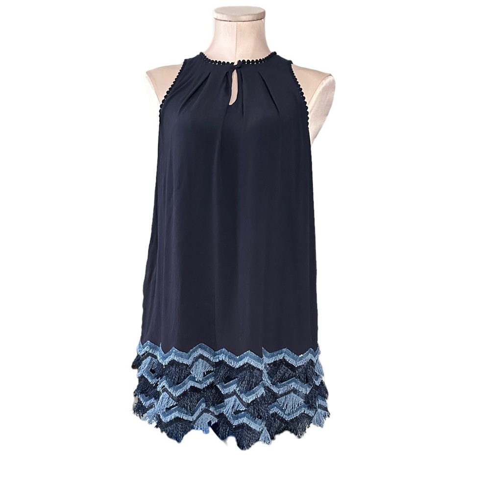 Maeve -Anthropologie gorgeous navy blue dress in size 0. Beautiful detailing
